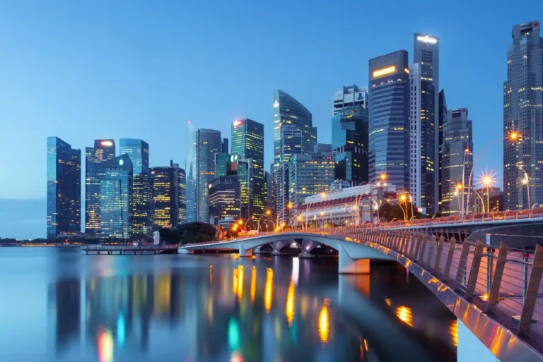 Perfect Spots to Enjoy the Magical Singapore