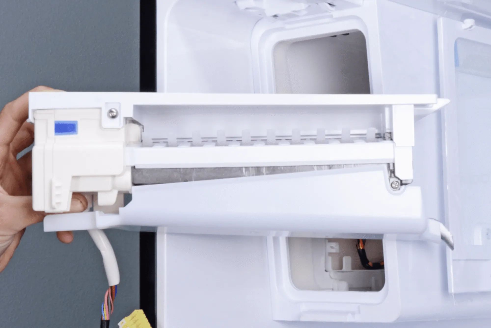 Why Refrigerator Ice Compartment Leaks Water