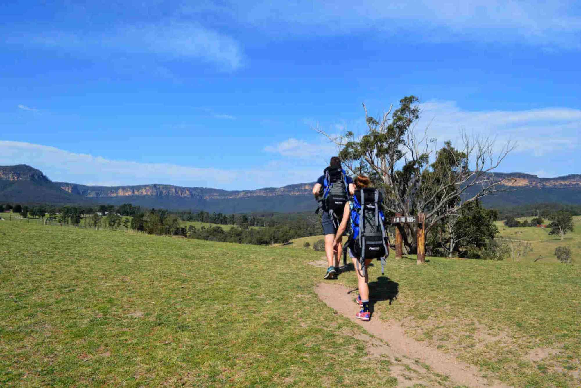 Trail Guide â€” Hiking Near Hobart: Routes, Distance & Tips